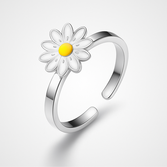 Spinner Ring - White Daisy
